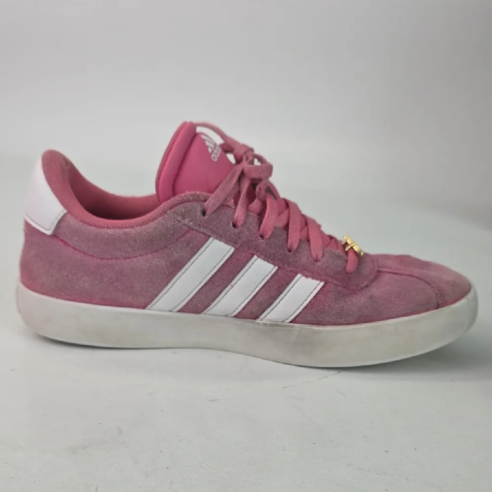 Adidas‎ Women's Sneakers Size 5 Pink White Suede Low Top Lace Up Shoes